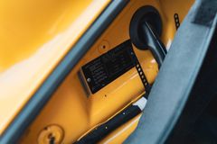 Fahrzeugabbildung Porsche 964 Turbo 3.6 *Speedgelb / Speedline / Dt. Fzg*