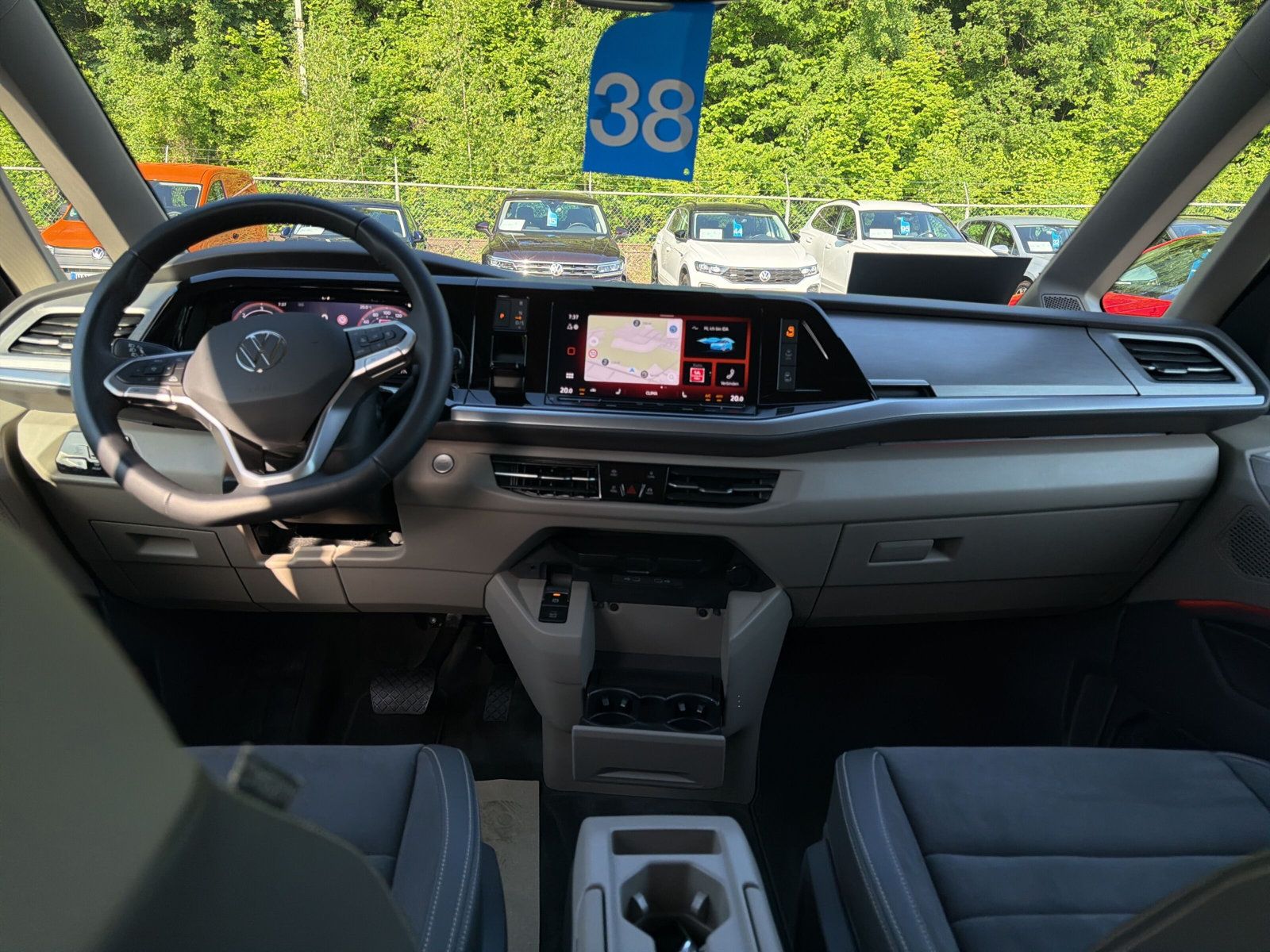 Multivan Life lang TDi DSG 7S Navi AZV Matrix