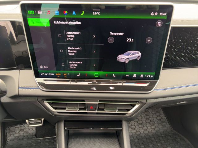 Tiguan R-Line 2.0 TDI 4M HuD/AHK/STHZ/PANO/LM20