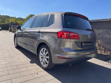 Volkswagen Golf - 4
