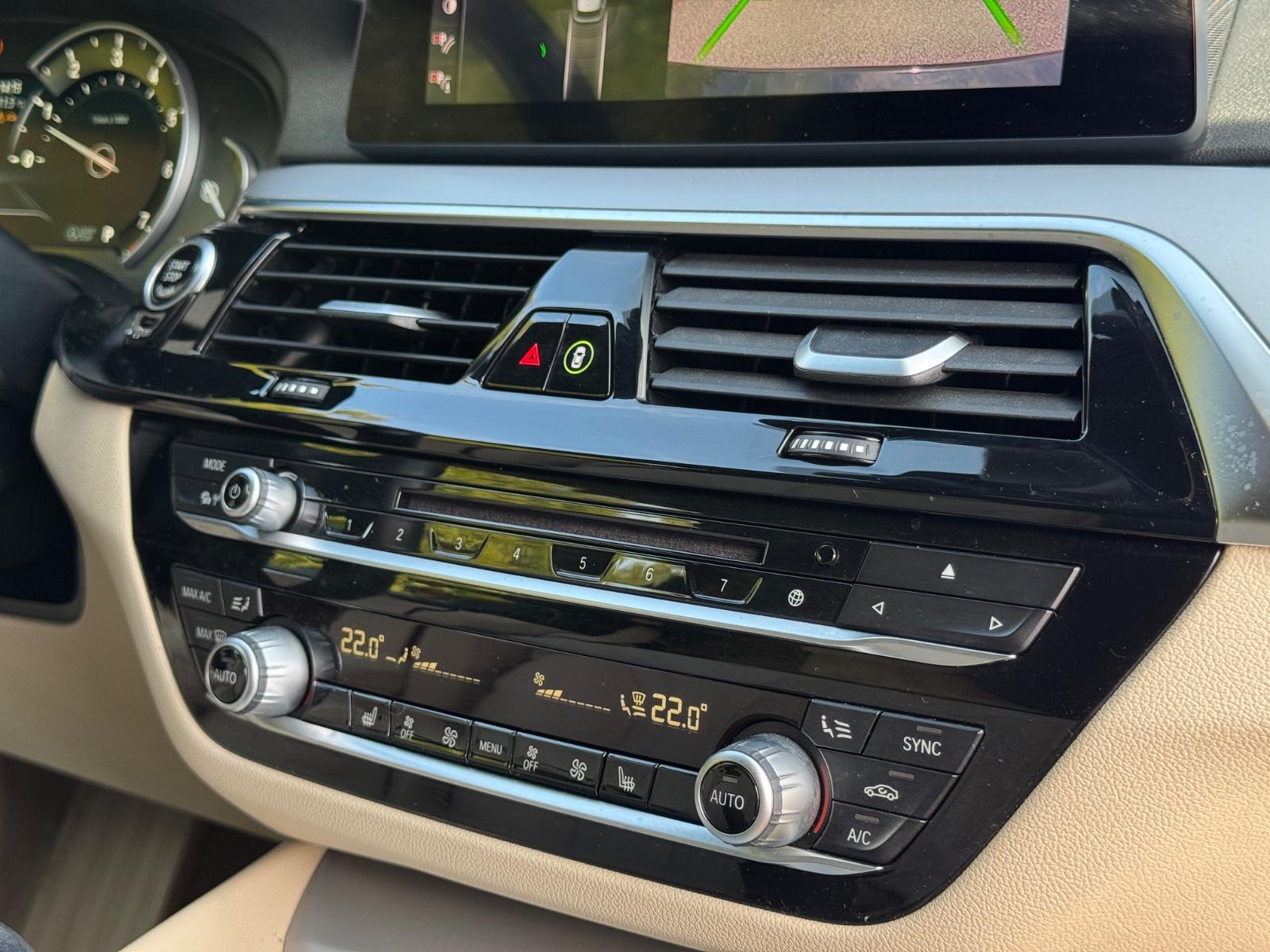 BMW 530i TOURING 252CH - BVA - SIEGES CHAUFFANTS - PHARES LED - 2EME MAIN - CT NEUF