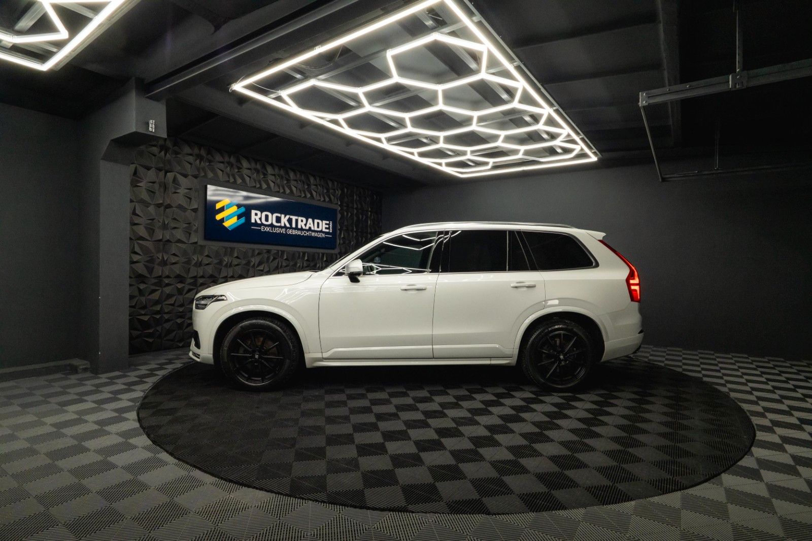 Fahrzeugabbildung Volvo XC90 R Design AWD Night-Paket | ACC | LED | DAB+