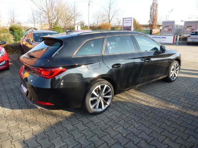 Fahrzeugabbildung SEAT Leon Sportstourer FR 2.0 TDI DSG + Panorama