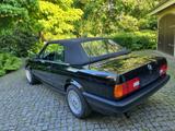 BMW E30 318i Cabriolet JAHRESWAGENZUSTAND - BMW Gebrauchtwagen von 1991