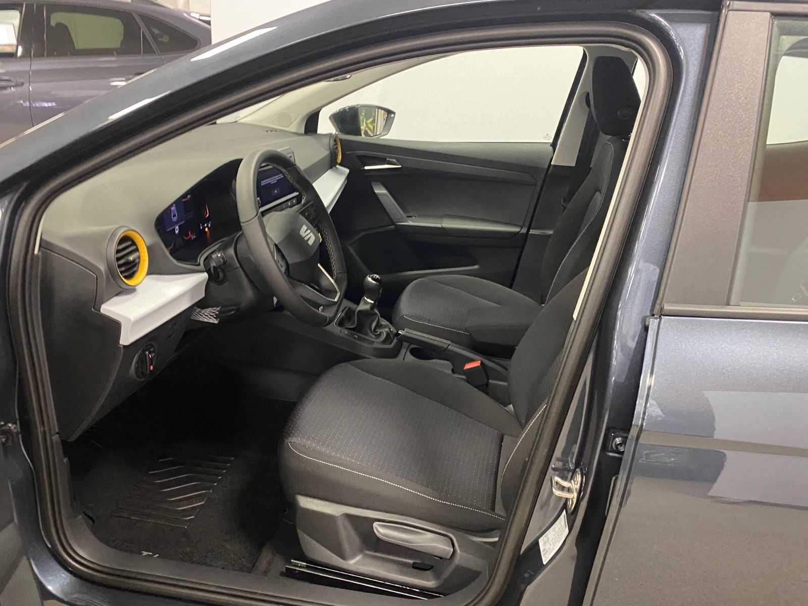 Fahrzeugabbildung SEAT Ibiza 1.0 TSI Style++KLIMA+APP+5J. 2030 GARANTIE