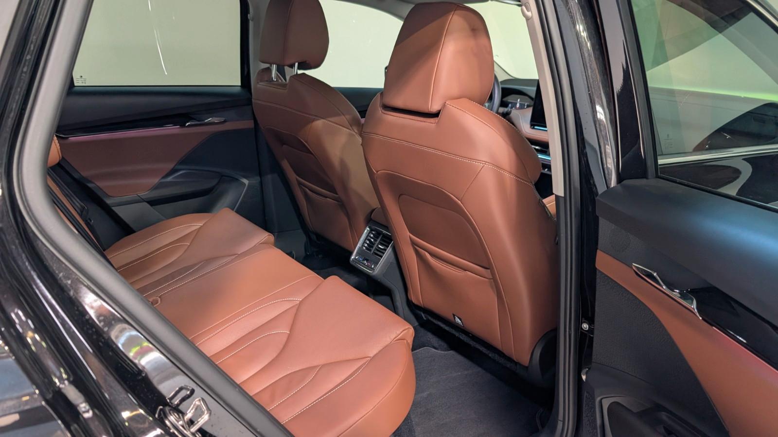 Skoda Enyaq 80 ecoSuite PANO*AHK*HUD*MEMOR*W-PUMPE*21"