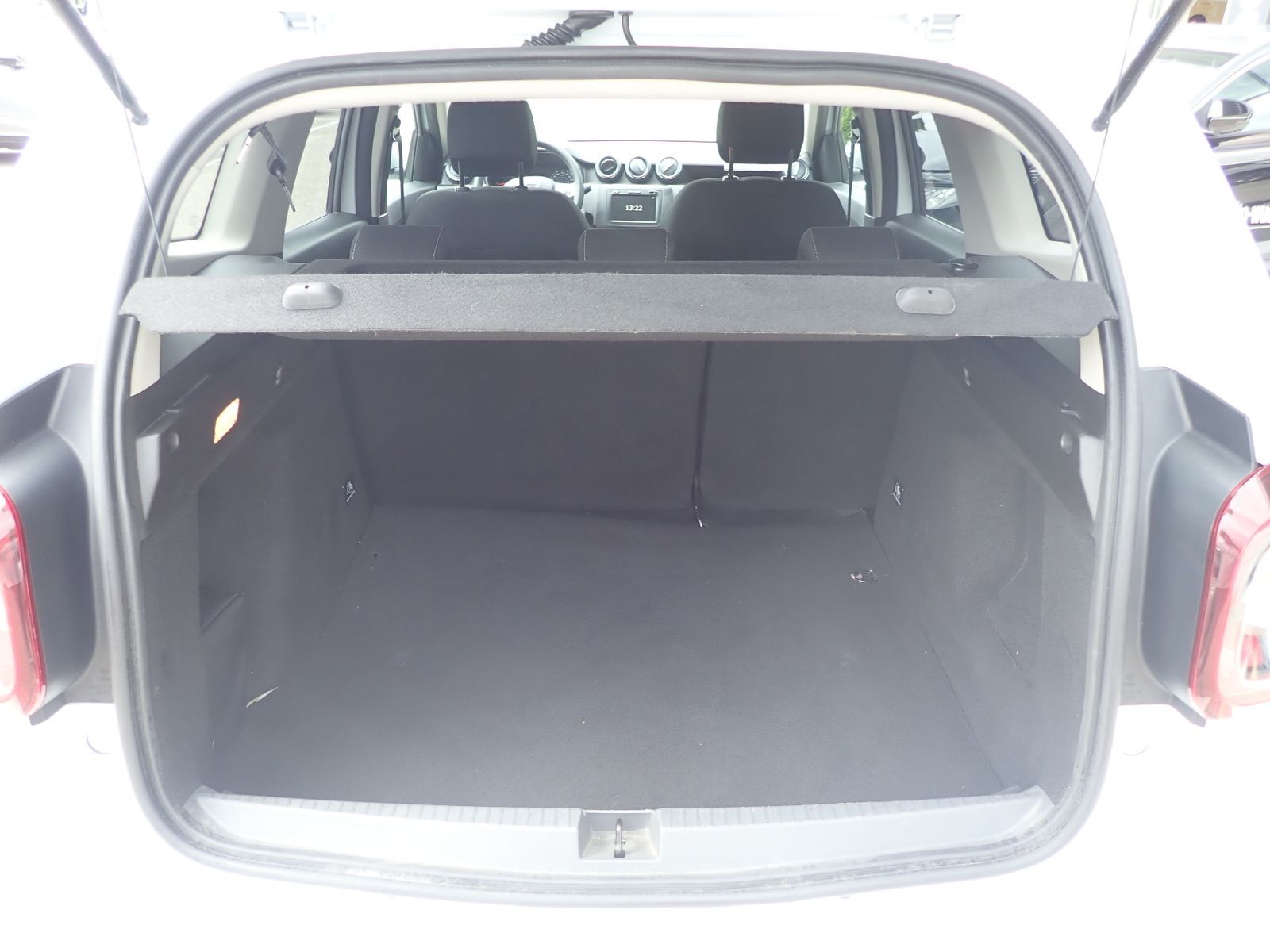 Fahrzeugabbildung Dacia Duster TCe 130 PRESTIGE/SHZ/NAVI/AHK/