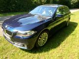 BMW 530d xDrive Touring A Luxury Line Luxury Line - BMW 530: Kombi, 530d