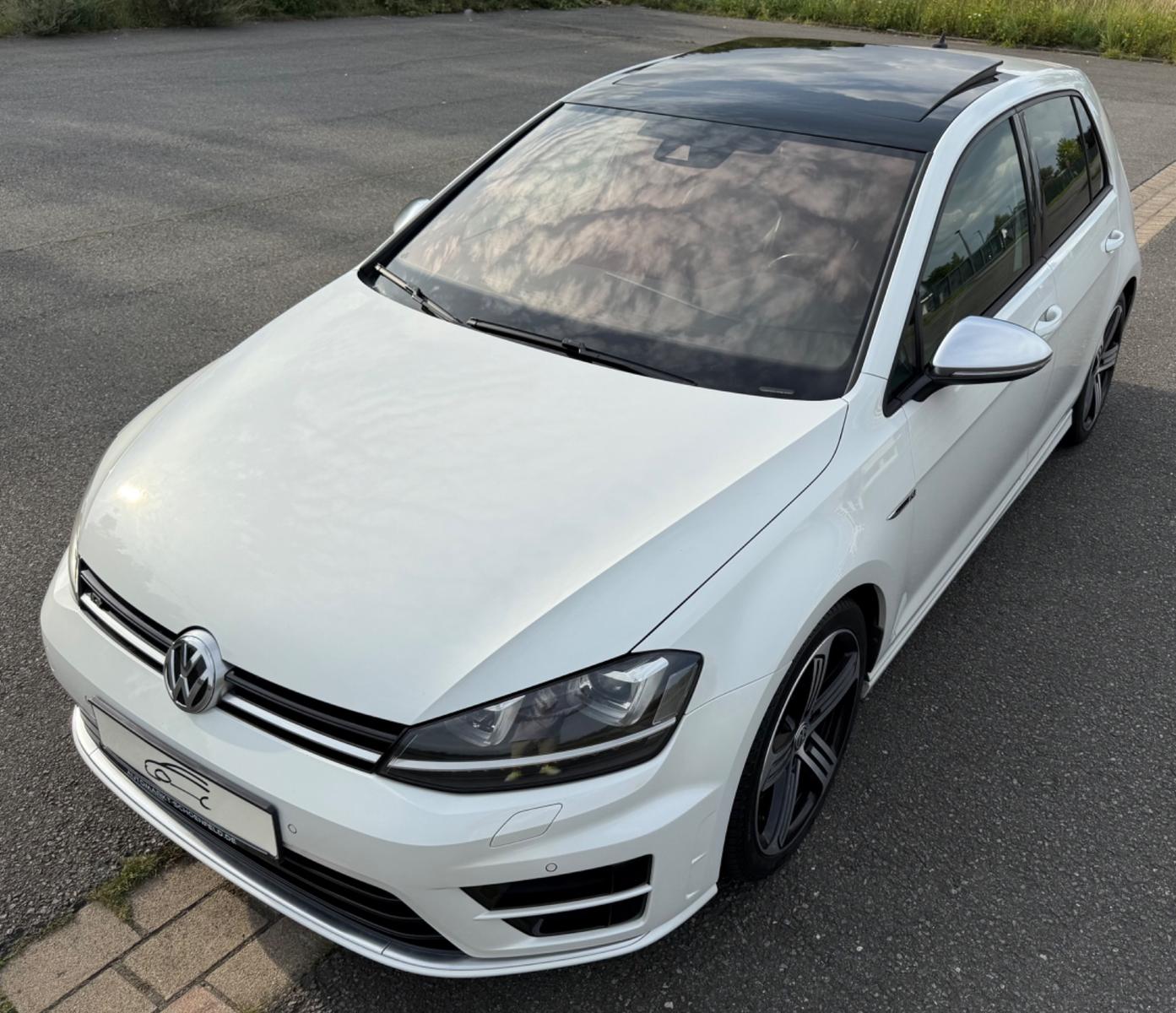 Volkswagen Golf VII R 4Motion PANO Leder Keyless Lane Ass