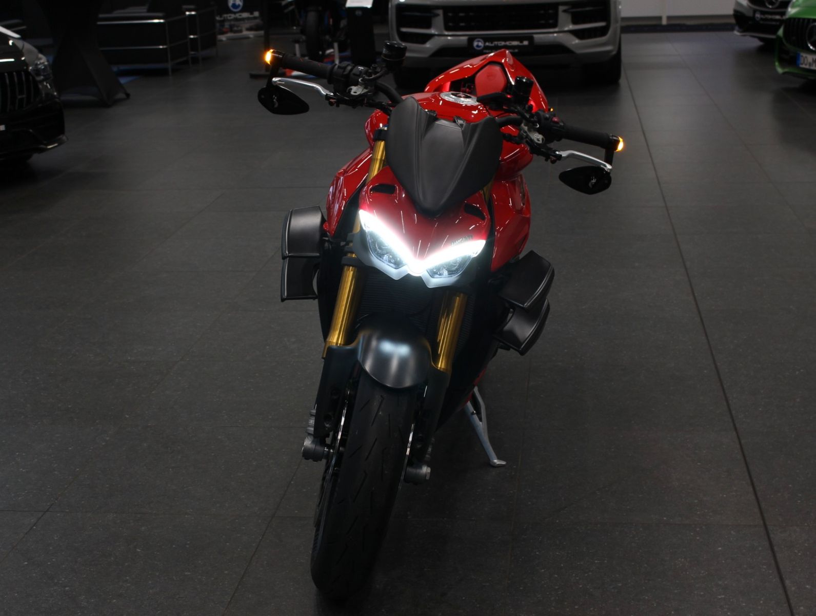 Fahrzeugabbildung Ducati Streetfighter V4 S* Carbon Umbau*1.Hand*TOP