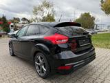 Ford Focus Lim. ST-Line/NAVI/ - Ford Focus in Ludwigshafen