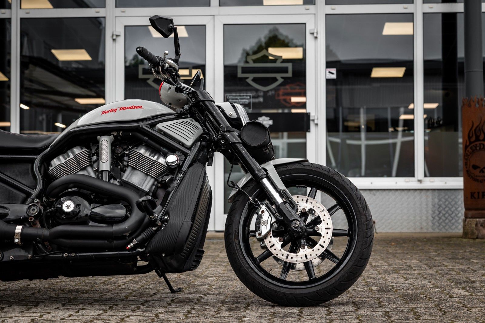 Fahrzeugabbildung Harley-Davidson VRSCR STREET ROD - KESSTECH -