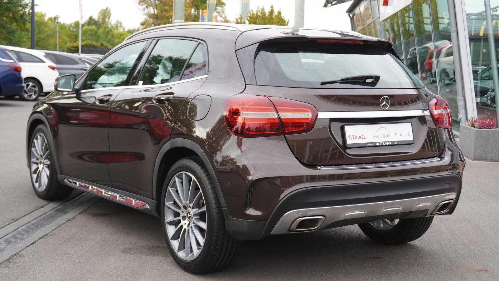 Mercedes-Benz GLA 180 Autom. AMG Line LED Navi AHK Alcantara