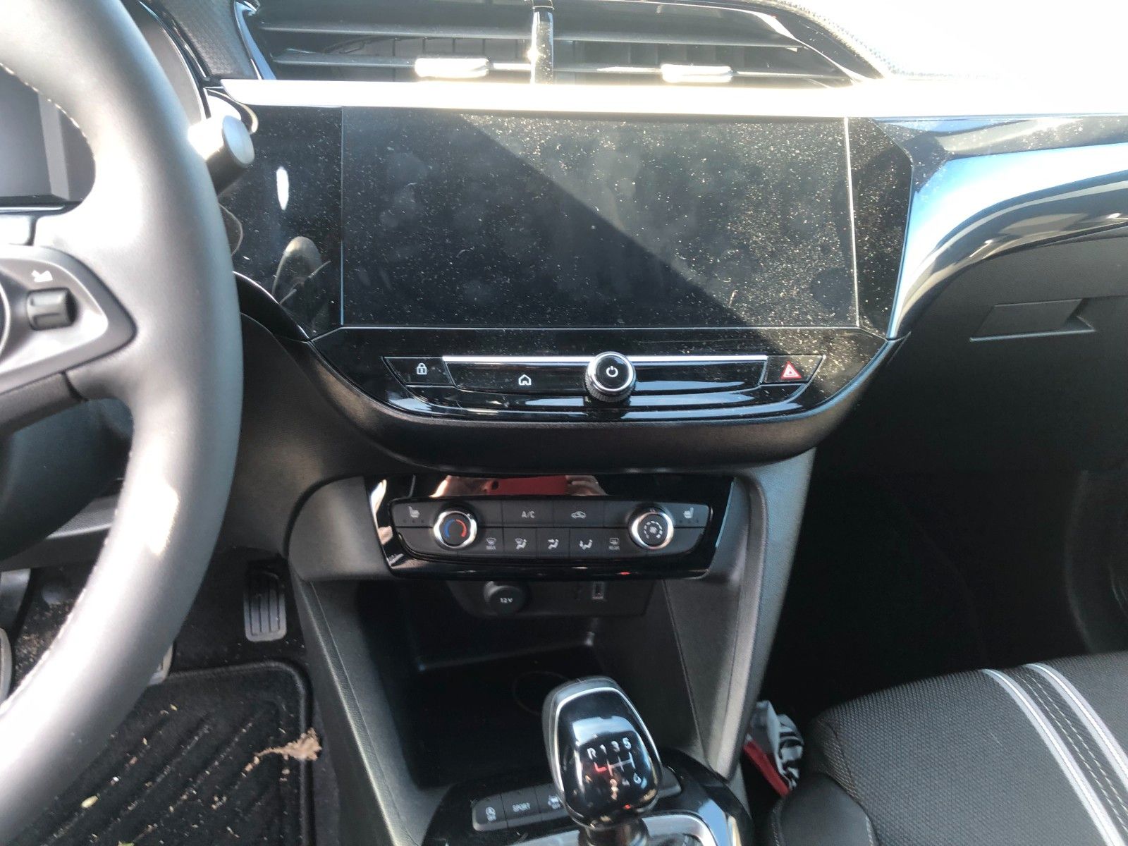 Fahrzeugabbildung Opel Corsa F GS Unfallschaden