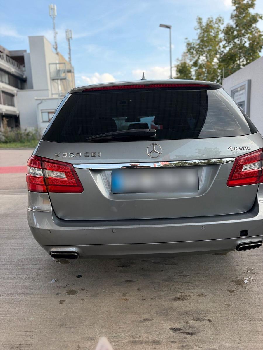 Mercedes-Benz E350 2011 — photo 6