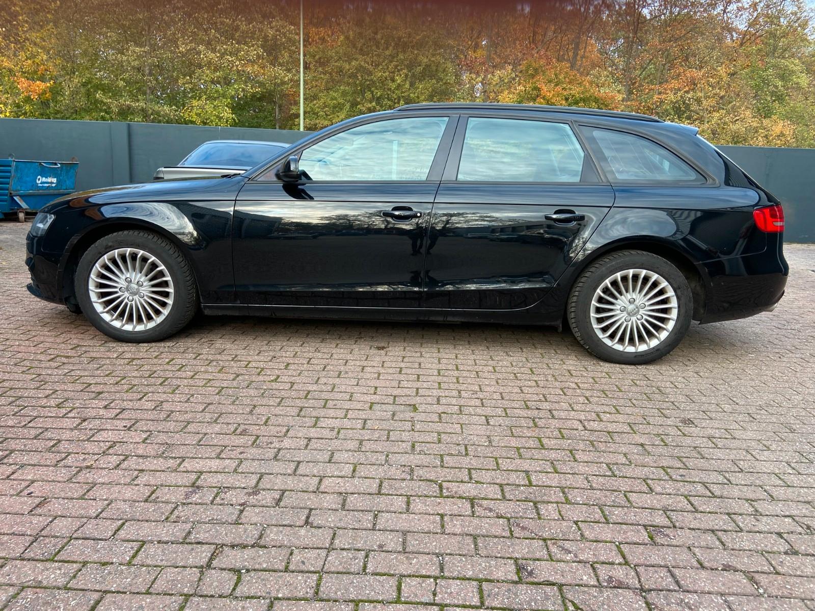Audi A4 2014 — photo 10
