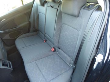 Volkswagen Golf - 5