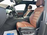 Volkswagen Touareg 3.0 TDI DSG R-Line 4Motion AHZ AHK Pano - Volkswagen Touareg: Luftfederung