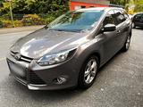 Ford Focus 1,6 TDCI - Ford Focus aus 2012 mit Diesel-Antrieb: Kombi