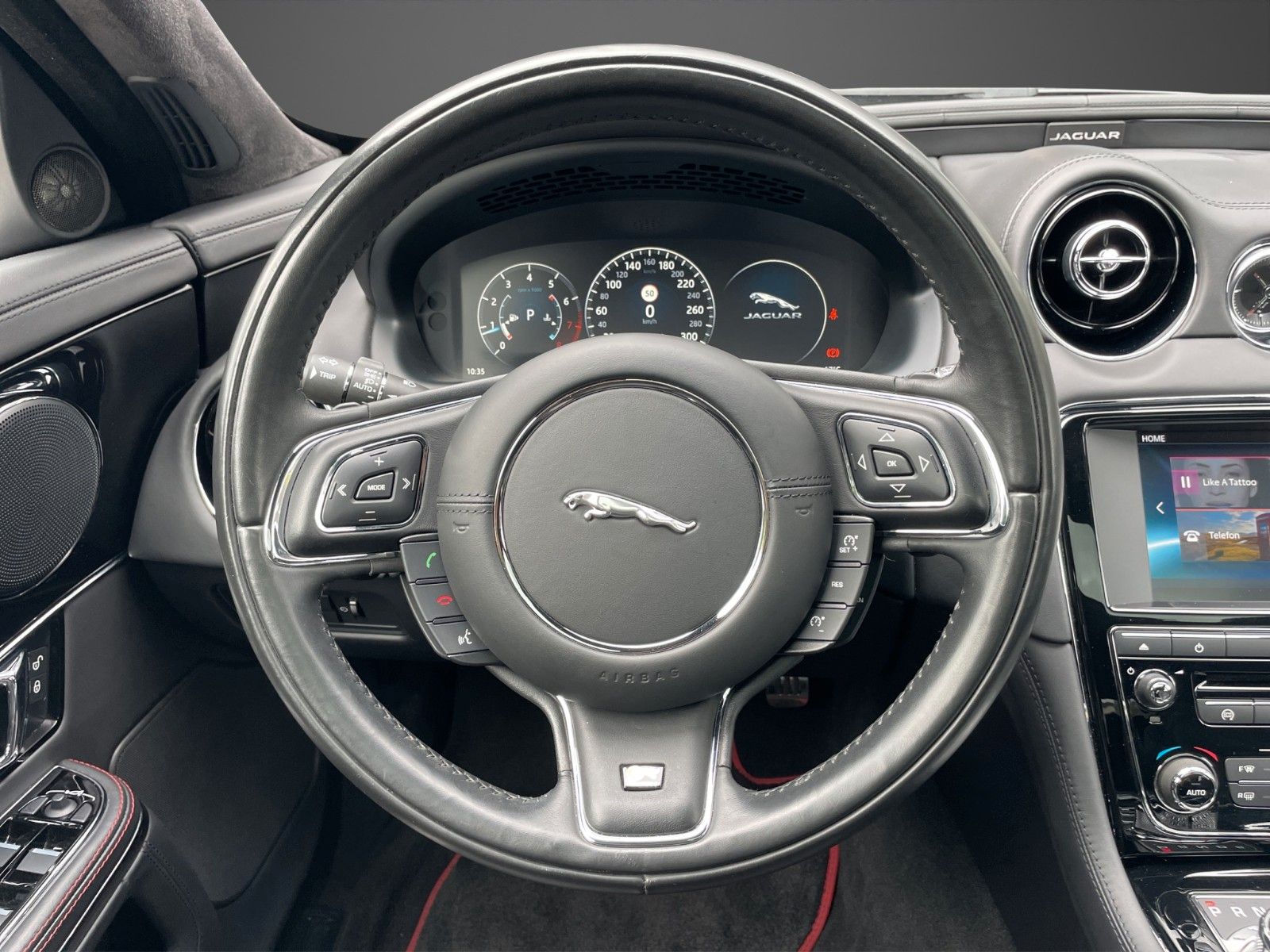 Fahrzeugabbildung Jaguar XJ R-Sport 3.0 V6 Kompressor AWD