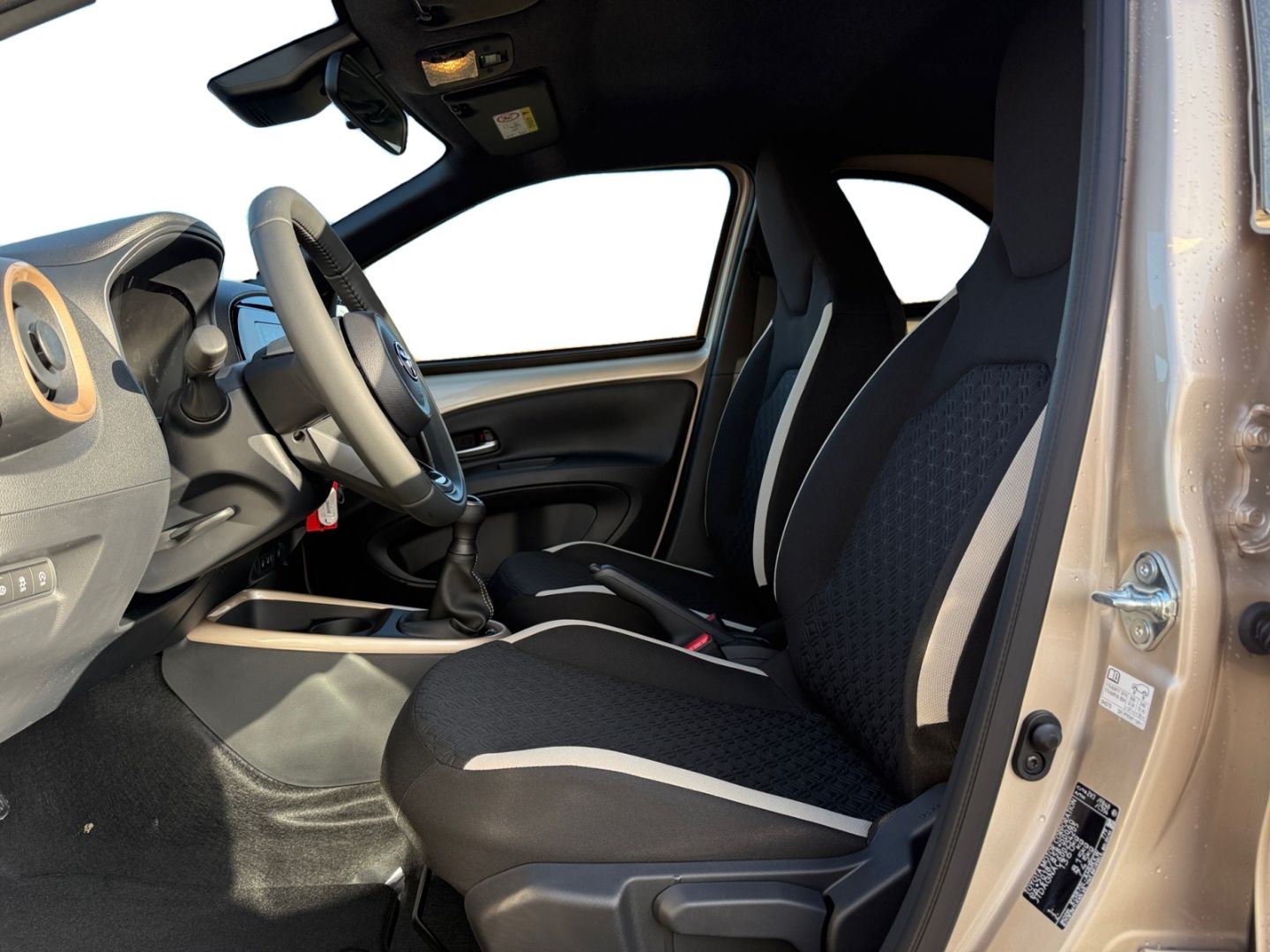 Toyota Aygo (X) - Bild 2