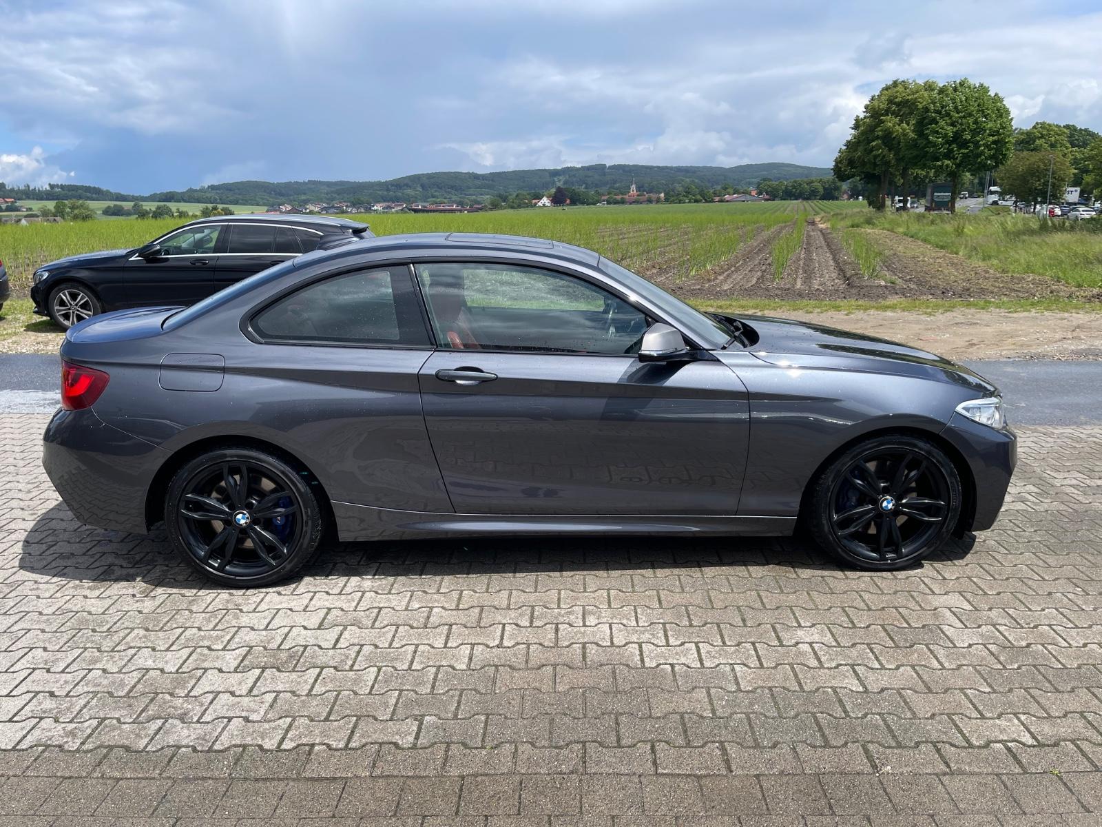 BMW M235 x drive
