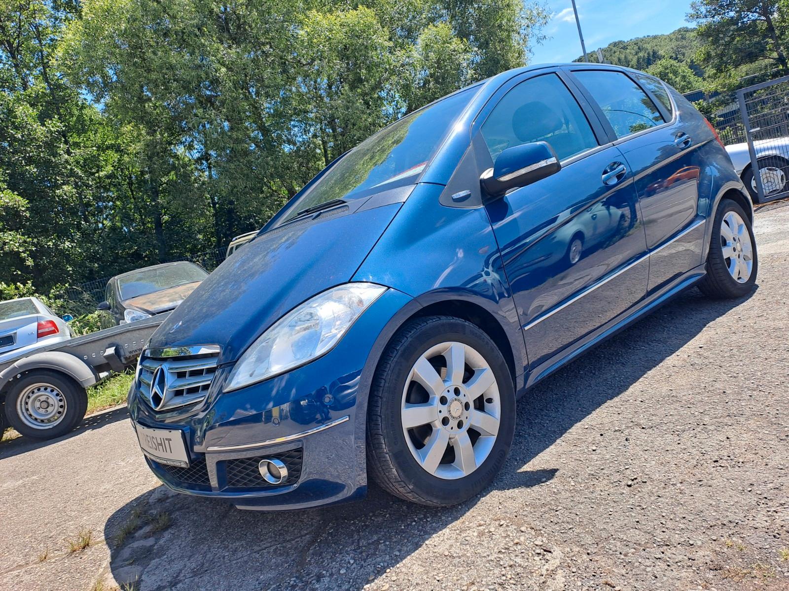 Mercedes-Benz A 180 BlueEFFICIENCY Sehr gepflegt !