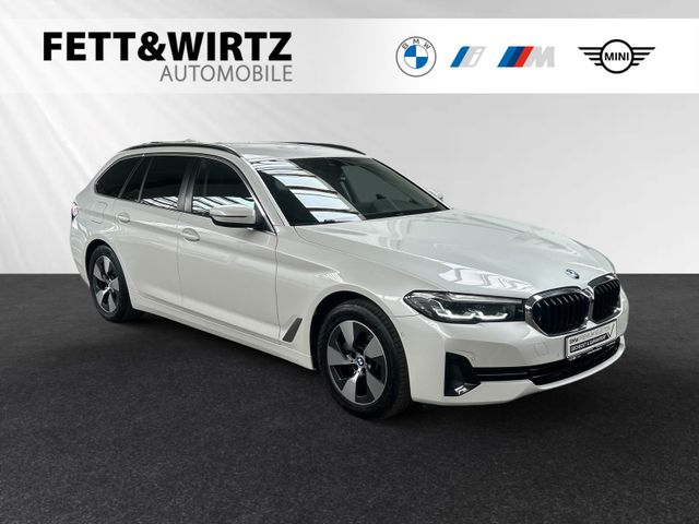 BMW 520d xDrive Touring Inkl. € 1.190 Zubehörbonus* 