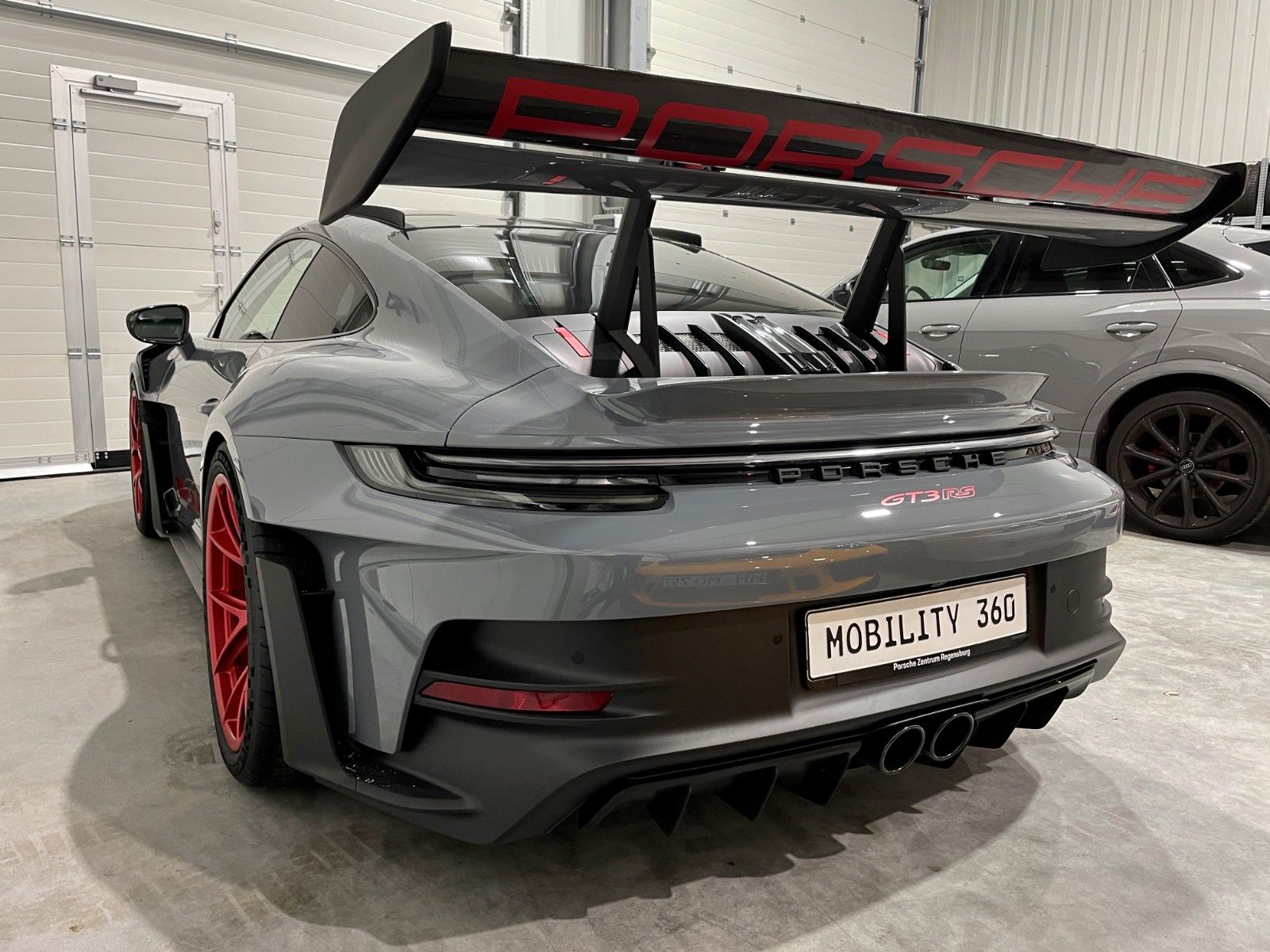 Fahrzeugabbildung Porsche 992 GT3 RS Weissach *Miete/Mietkauf Möglich