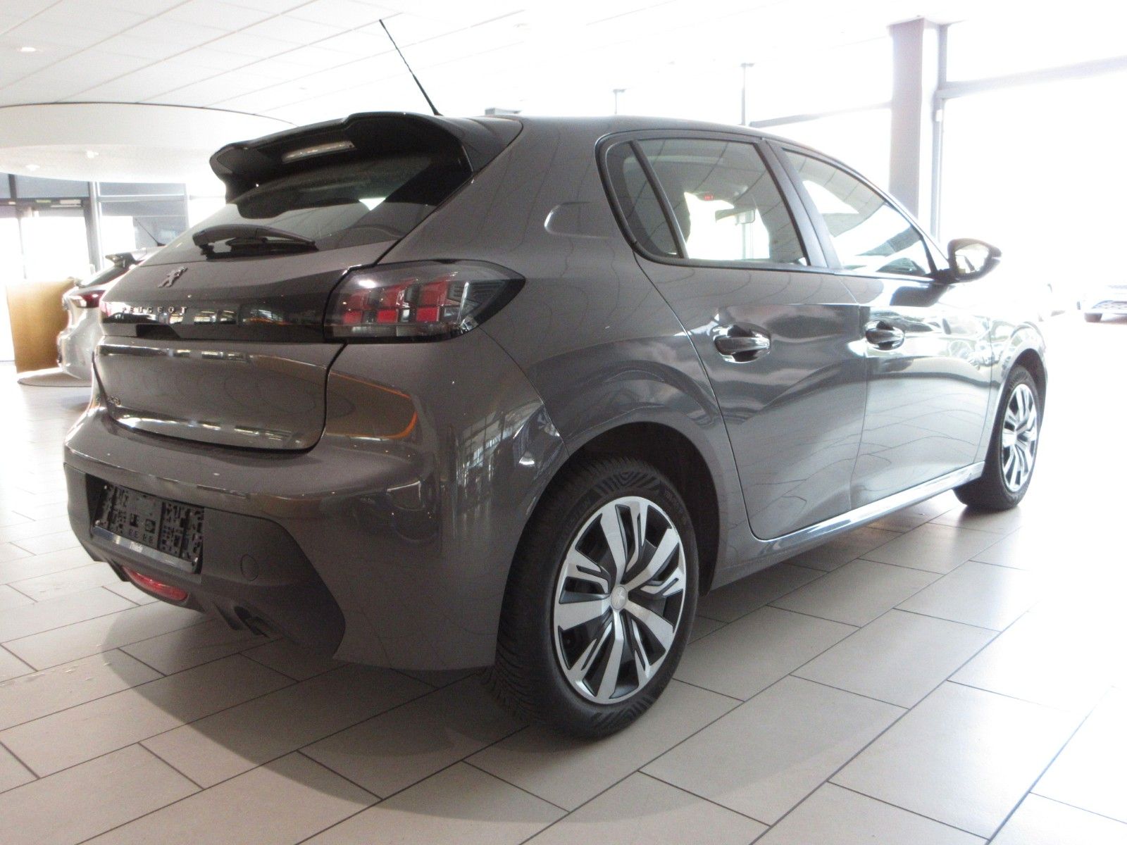 Fahrzeugabbildung Peugeot 208 Active Pack 1.2T LED/NAVI/PDC/TEMPOMAT