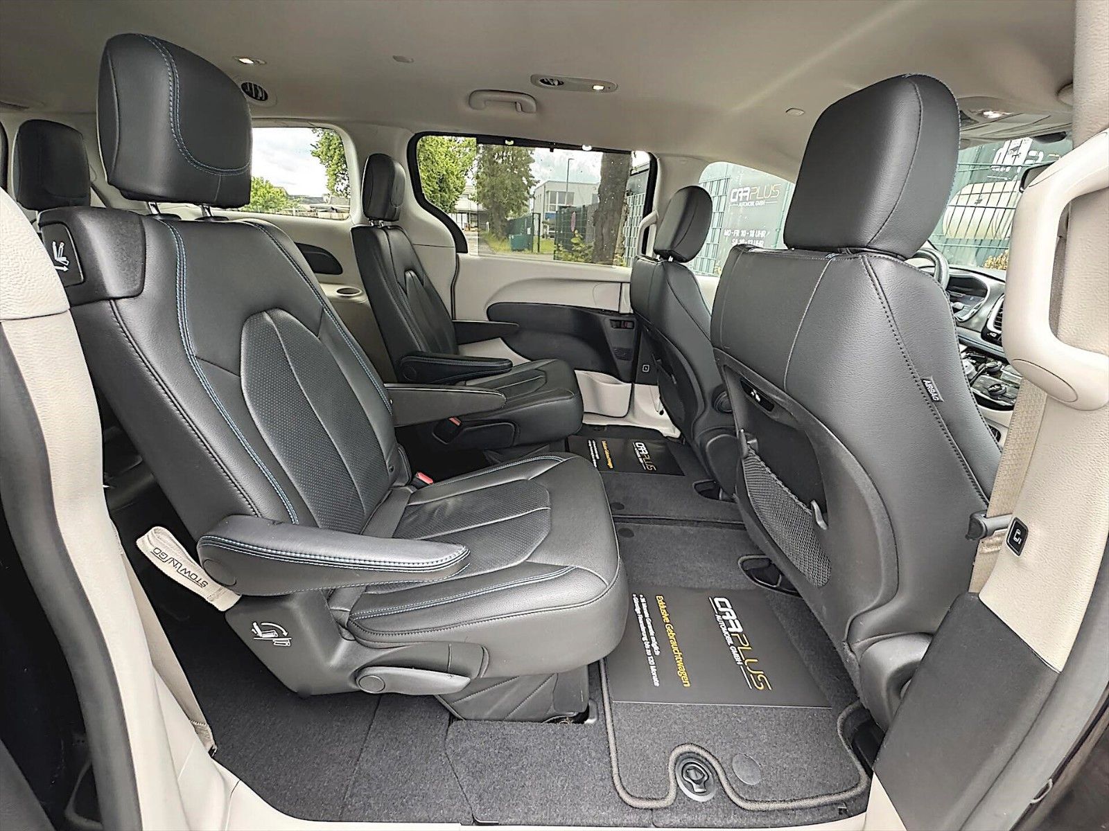 Fahrzeugabbildung Chrysler Pacifica 3.6 L V6 LIMITED S *LED*CarPlay*7Sitze*