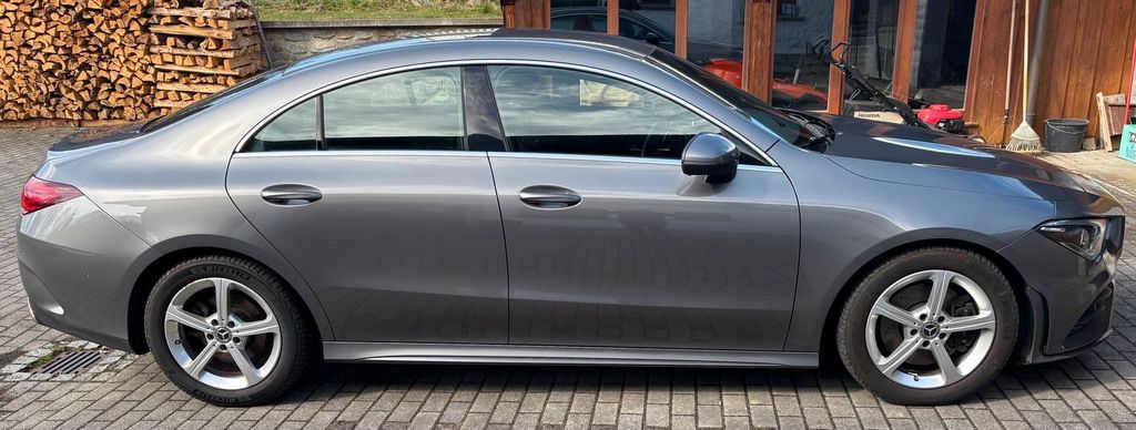 Image of Mercedes-Benz CLA 200