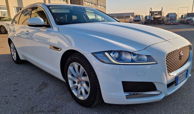 Jaguar XF Sportbrake 2.0 D 180 CV aut. Prestige