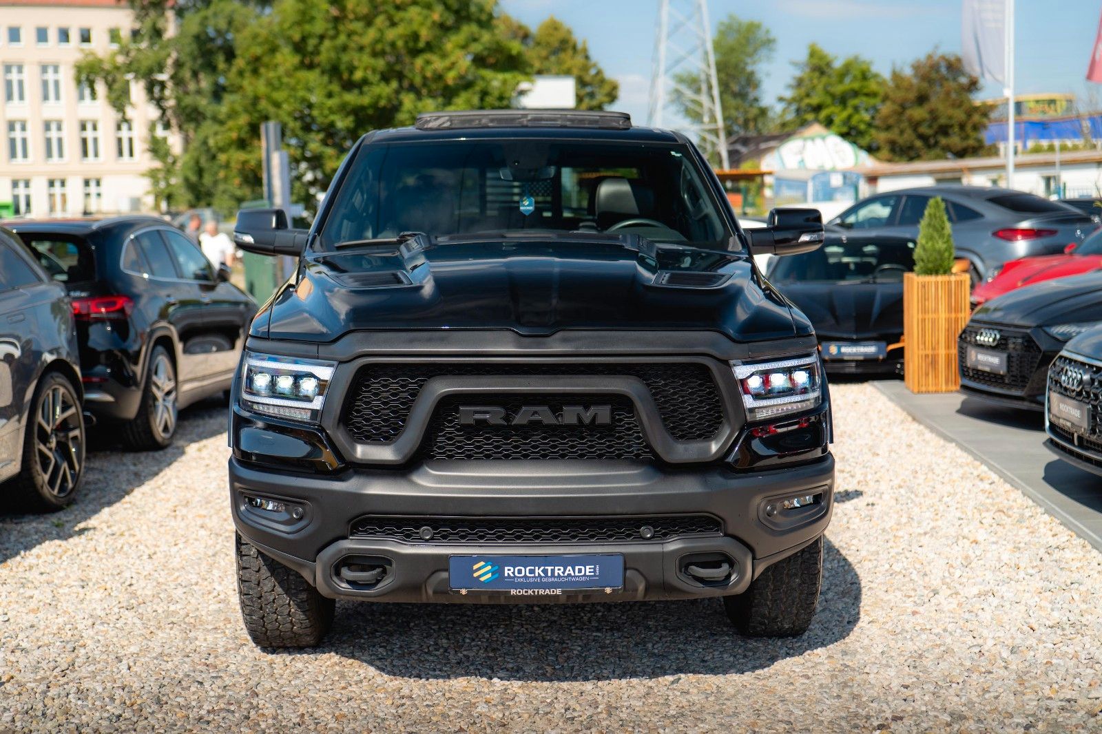 Fahrzeugabbildung Dodge RAM 5.7 V8 HEMI 4x4 REBEL OFFROAD Night AxleLock