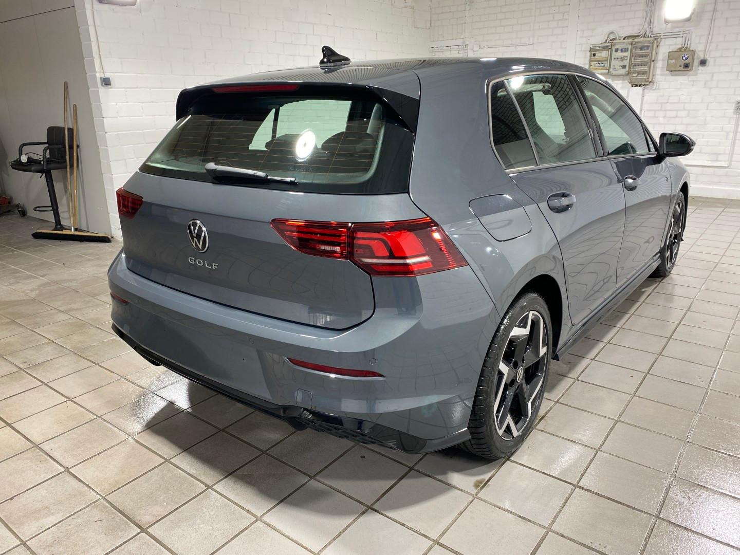 Volkswagen Golf 1.5 TSI R-Line