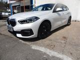BMW 118i Sportline/39.000km/LED/SitzH/Navi/Automatik - BMW mit Benzin-Antrieb: Limousine, 3.0