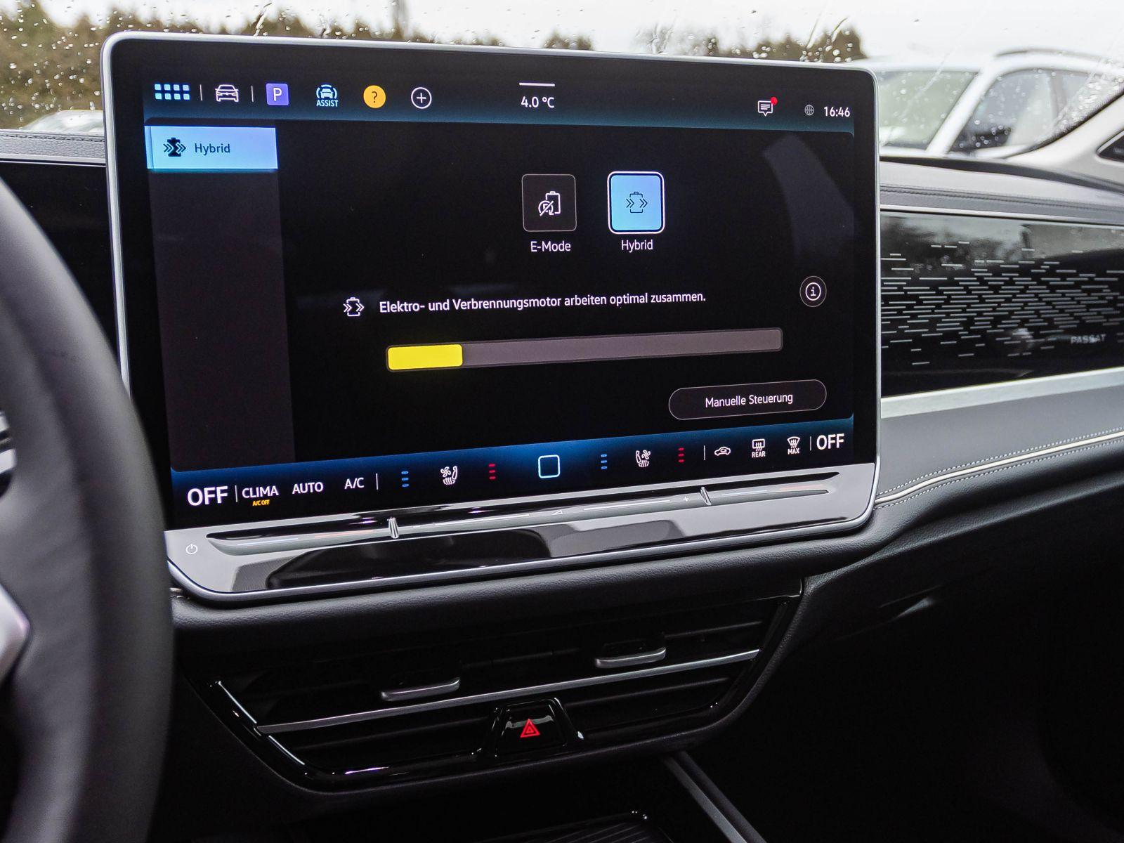 Volkswagen Passat Variant Elegance 1.5 eHybrid DSG Navi LED