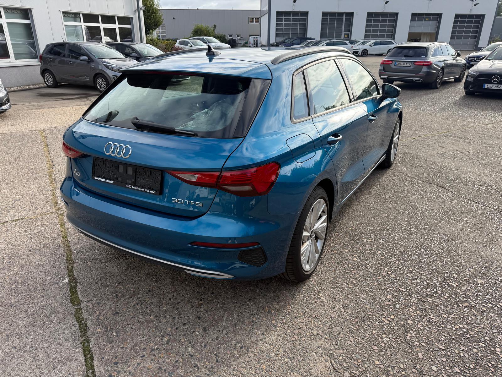 Audi A3 Sportback 1.0 TFSI 30 Advanced S tronic ACC 1, миниатюра 4