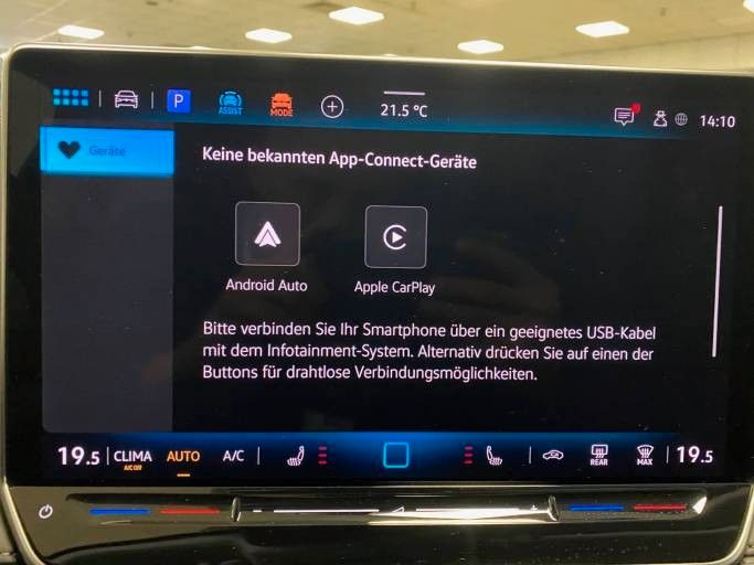 Fahrzeugabbildung Volkswagen Tiguan 1.5 eTSI OPF DSG+AHK + NAVI+PARKASSISTENT