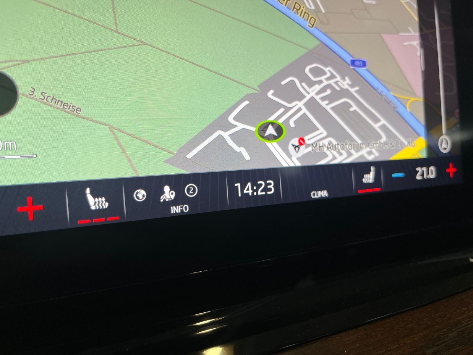 Fahrzeugabbildung SKODA Octavia Combi Scout 4x4 VIRTUAL ACC HUD LED