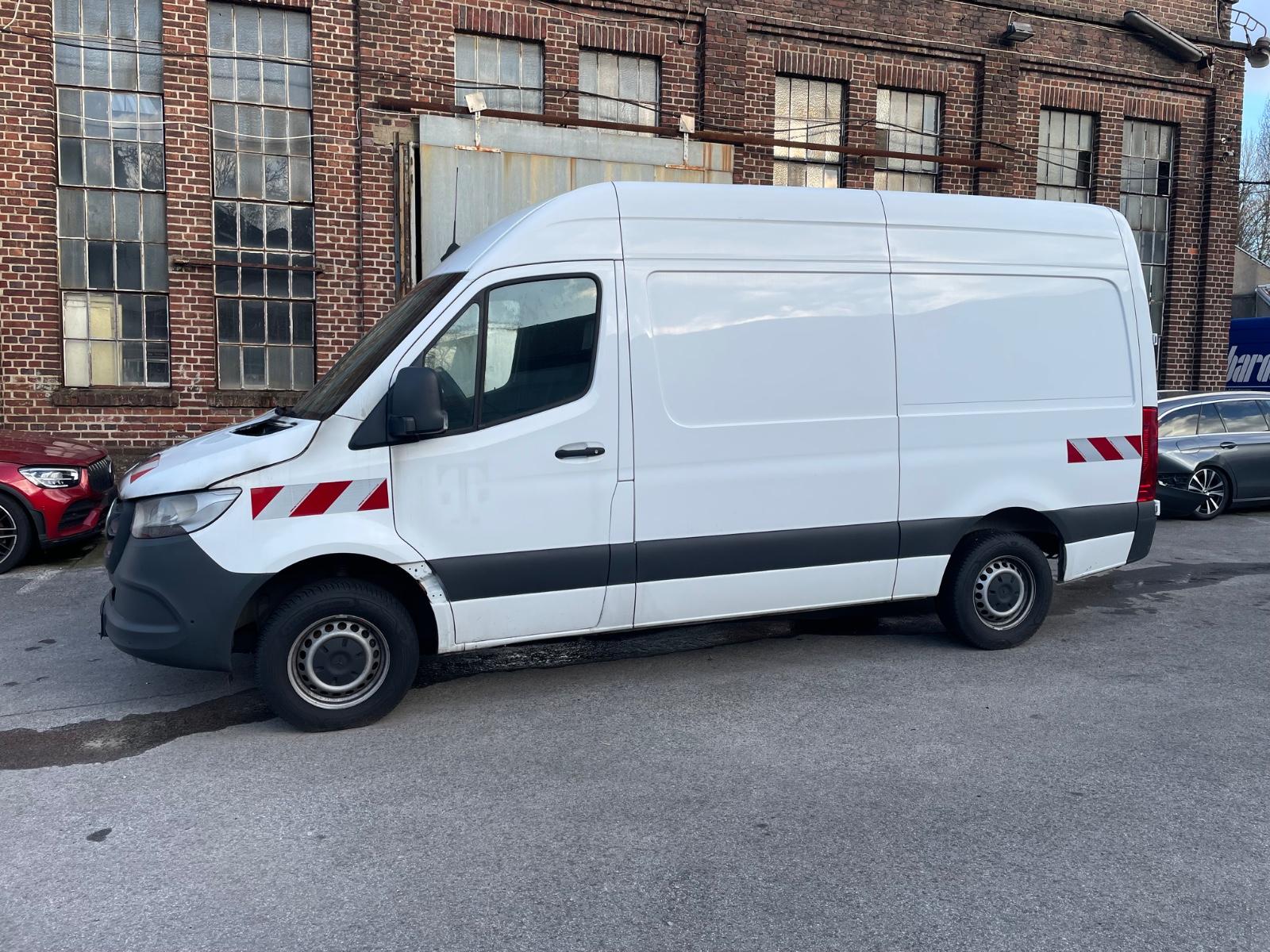 Mercedes-Benz Sprinter 319 CDI Hoch Lang 9G-TRONIC AHK 3.5t Ka
