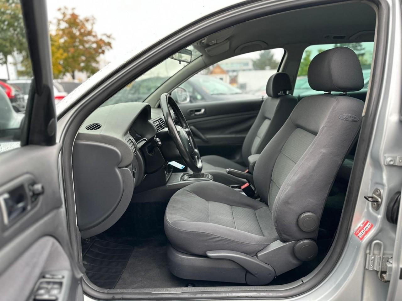 Volkswagen Passat Variant 1.8 COMFORTLINE KLIMA AUTO SHZ