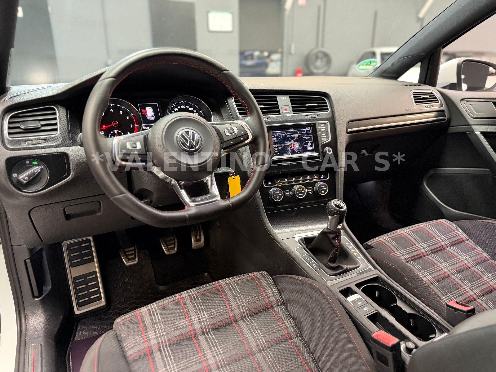 Volkswagen Golf VII Lim. GTI Navi/Temp/Parklenk/Shz/BiXen