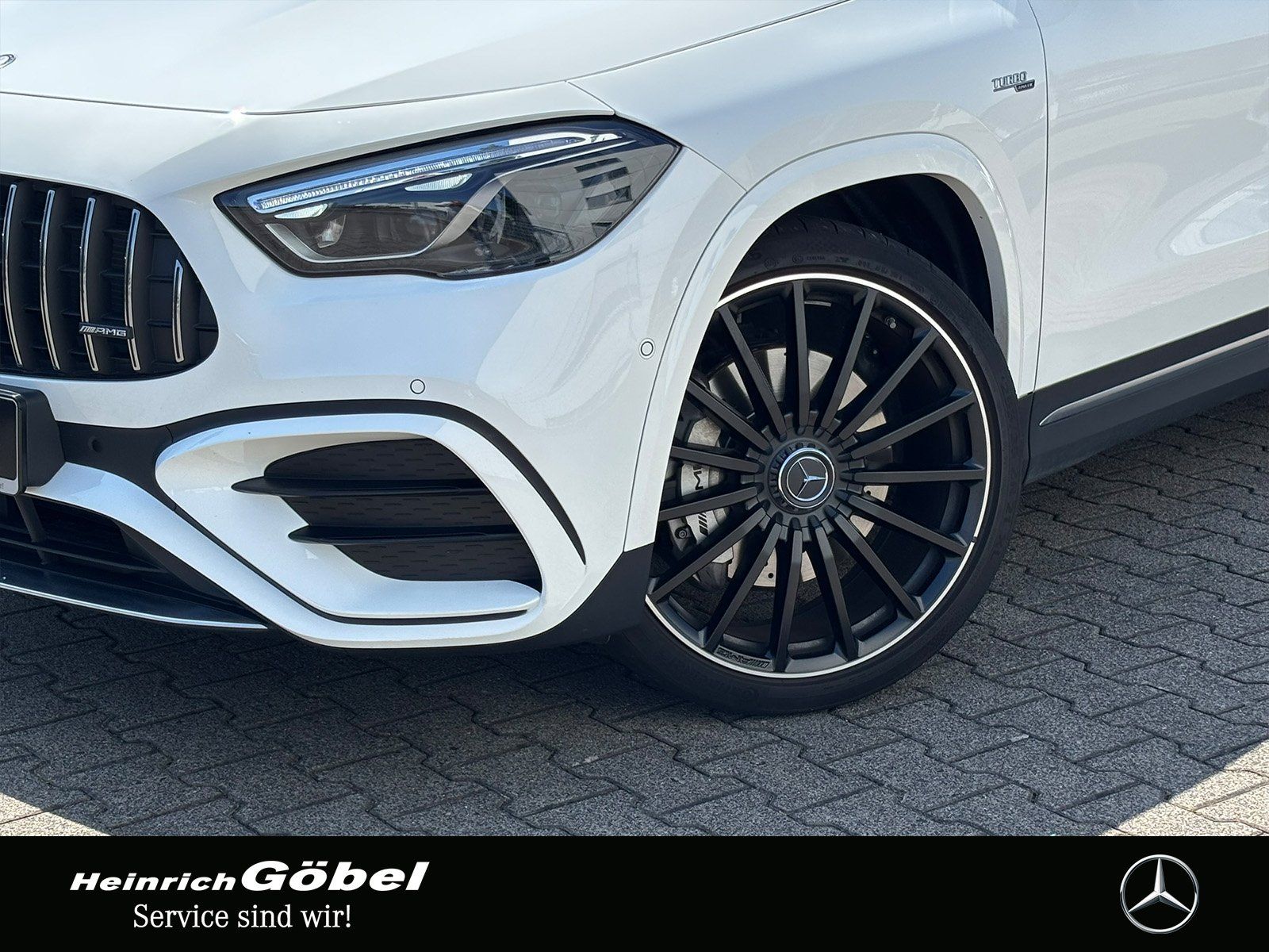 Fahrzeugabbildung Mercedes-Benz AMG GLA 35 4M*HUD*PANO*MEMORY*360°KAMERA*21ZOLL