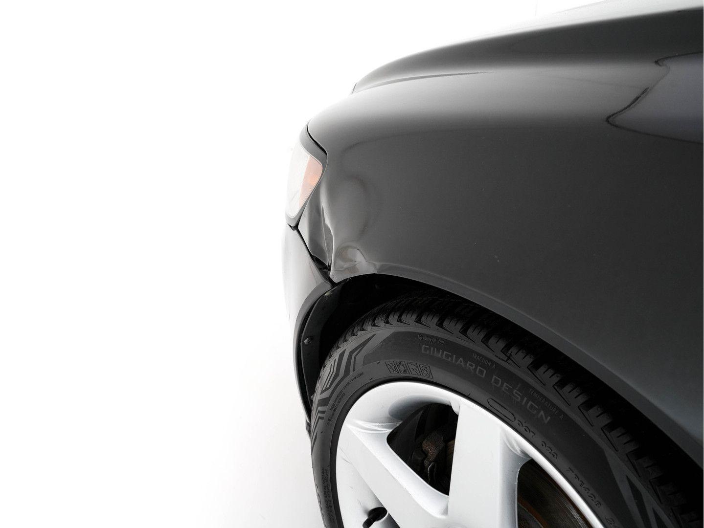 Volvo V50 2011 — photo 30