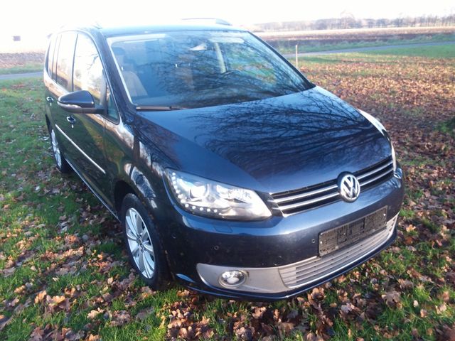 Volkswagen Touran Highline BMT,AHK! 6GANG! XENON