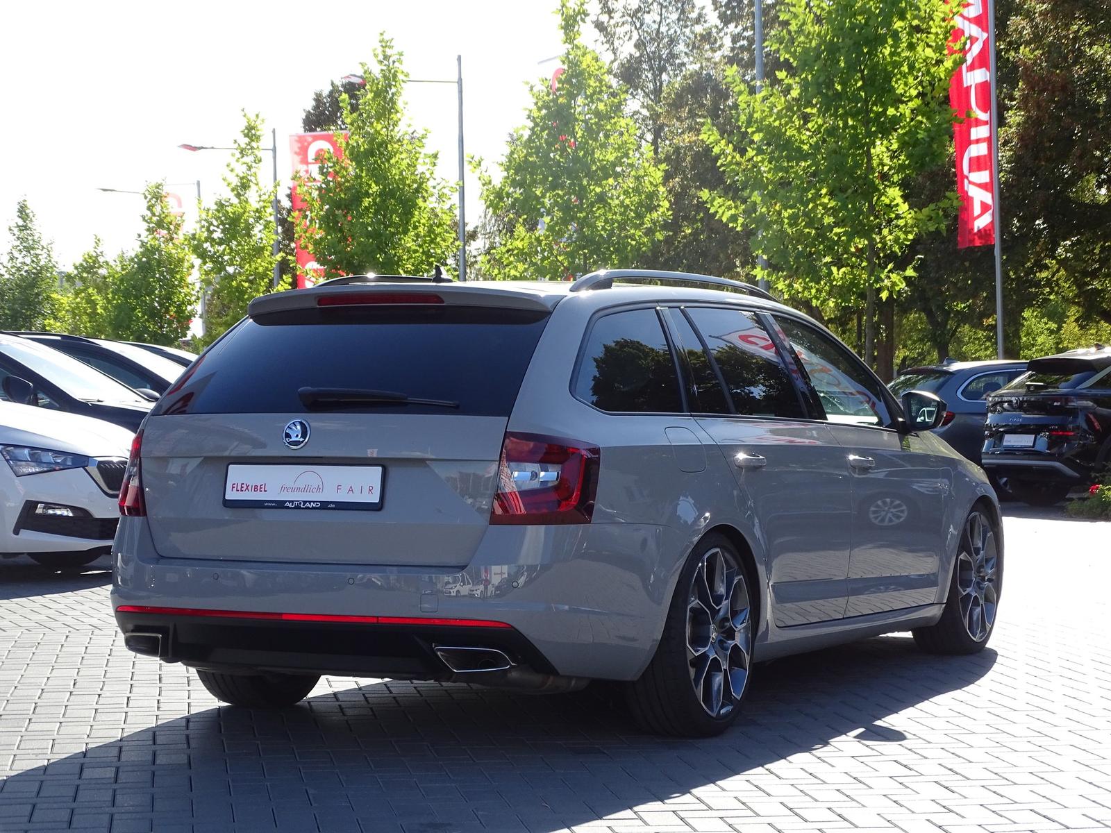 Skoda Octavia Combi 2.0 RS 245 LED Navi ACC SmartLink