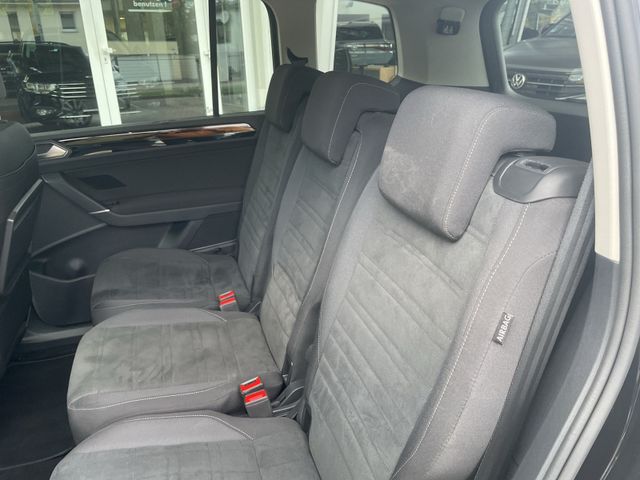 Touran R-line TSi DSG PANO Ergo Dynaudio 7S