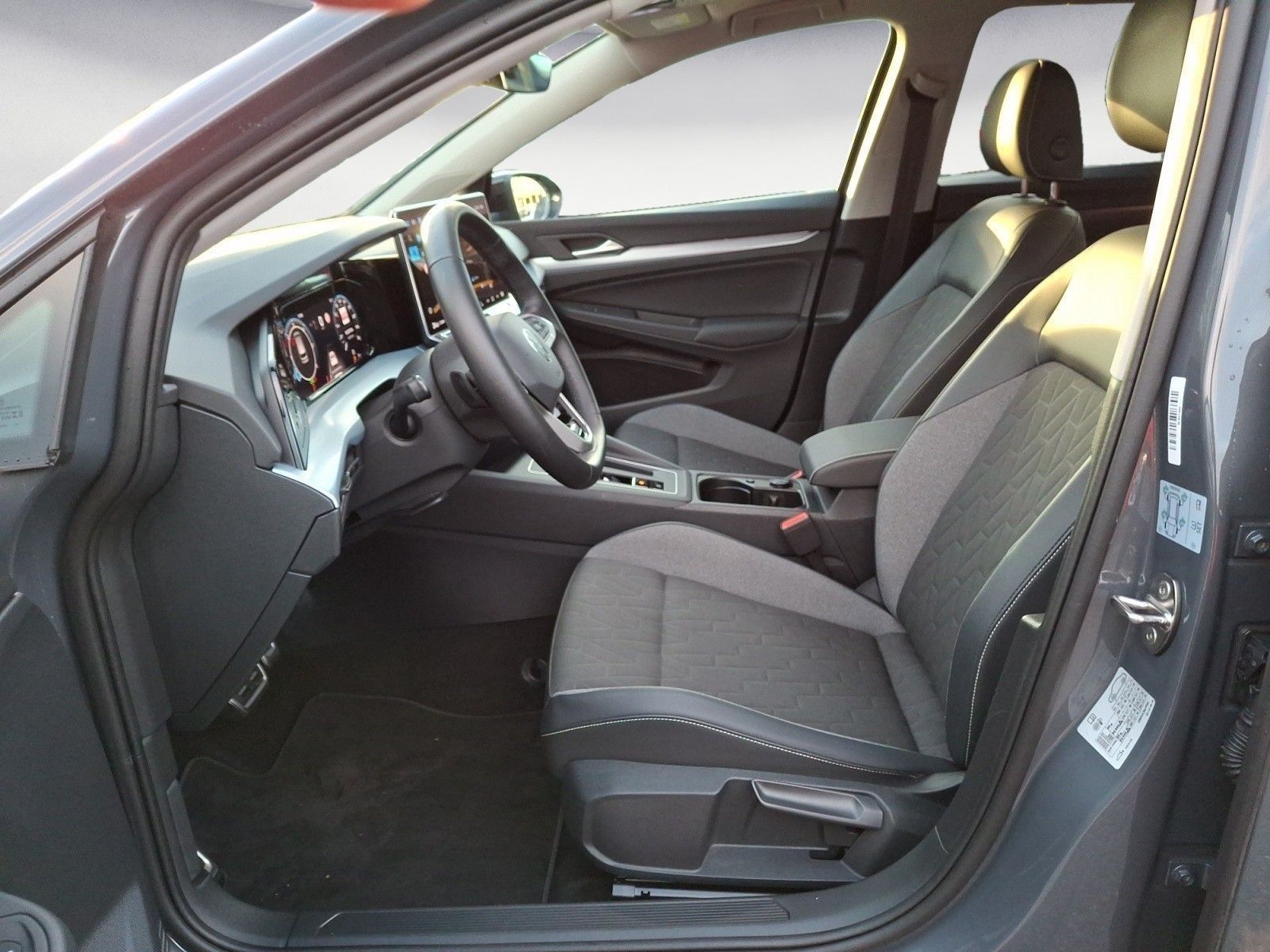 Volkswagen Golf - Bild 8
