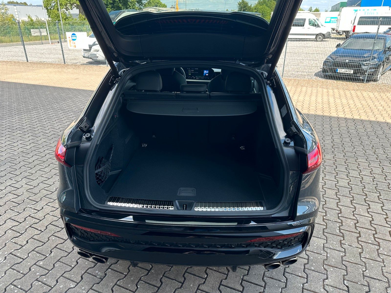 Fahrzeugabbildung Audi SQ5 Sportback quattro edition one AHK